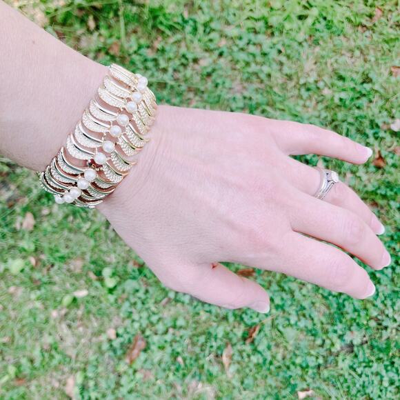 VTG Signed Kramer Mid Century Bracelet Gold Tone Faux Pearl Link Old Hollywood - Picture 2 of 16